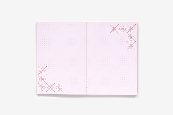 Бумажная книга «Jot Dot Doodle Notebook. Pink and Rose Gold» - фото №1
