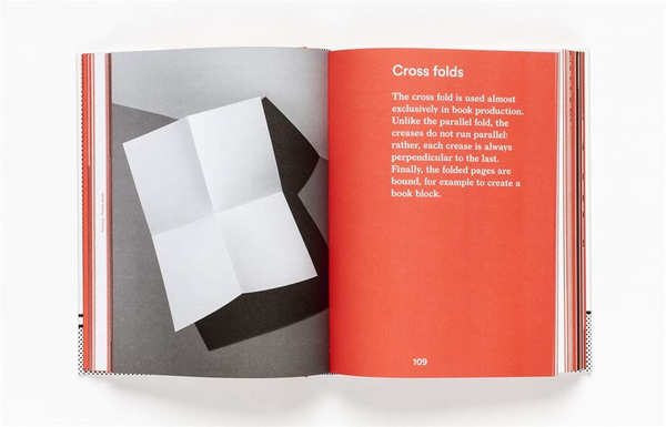 Бумажная книга «Bookbinding. The Complete Guide to Folding, Sewing and Binding», авторов Франциска Морлок, Мириам Вашелевськи - фото №1