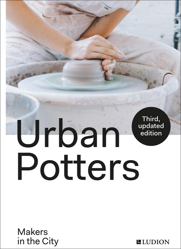 Бумажная книга «Urban Potters. Makers in the City», автор Кэти Треггиден - фото №1