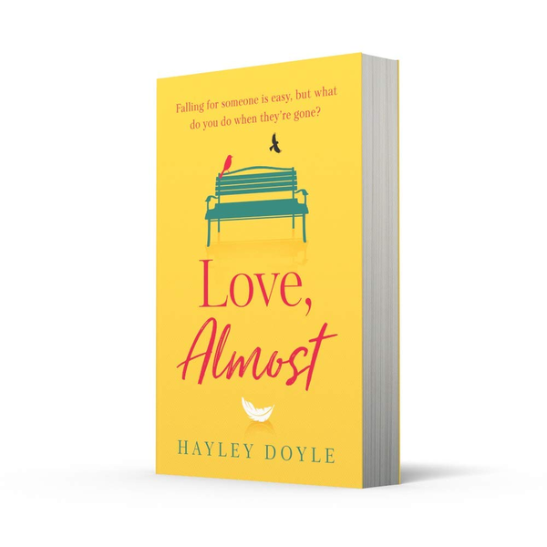 Паперова книга «Love, Almost», автор Хєйлі Дойл - фото №1