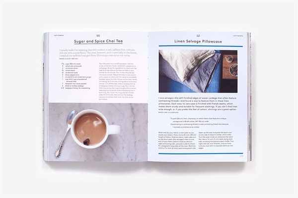 Бумажная книга «A Year Between Friends. Crafts, Recipes, Letters, and Stories», автор Мария Александра Веттезе - фото №1