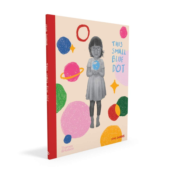 Бумажная книга «This Small Blue Dot», автор Зено Свордер - фото №1