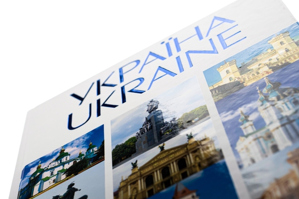 Бумажная книга «Україна / Ukraine», автор А. Ивченко - фото №1