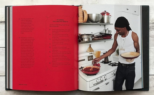 Паперова книга «From Crook to Cook: Platinum Recipes from Tha Boss Dogg's Kitchen», автор Снуп Догг - фото №1