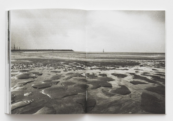 Бумажная книга «The Places of Marguerite Duras», автор Маргерит Дюрас - фото №1