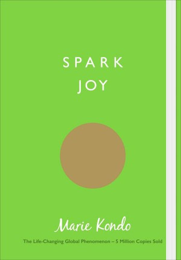 Бумажная книга «Spark Joy: An Illustrated Guide to the Japanese Art of Tidying», автор Мари Кондо - фото №1