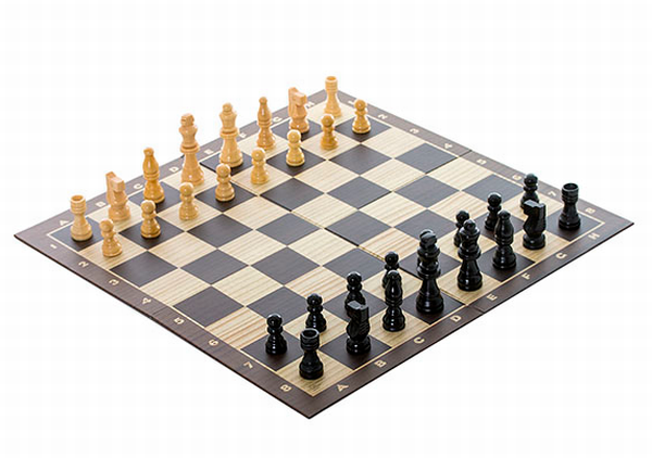  «Настольная игра Spin Master Шахматы с деревянными фигурами (SM98367/6033313)», бренда Spin Master - фото №1