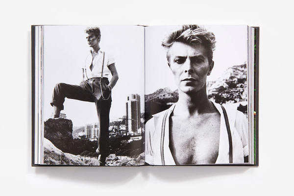 Бумажная книга «Vogue x Music», автор Редакторы американского Vogue - фото №1