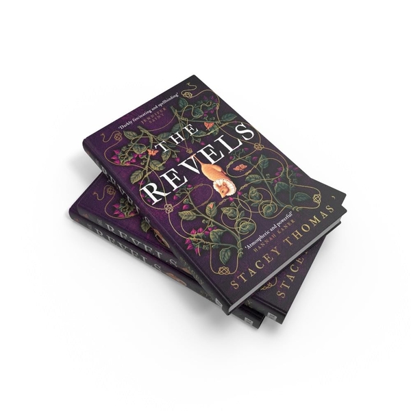 Паперова книга «The Revels», автор Стейсі Томас - фото №1