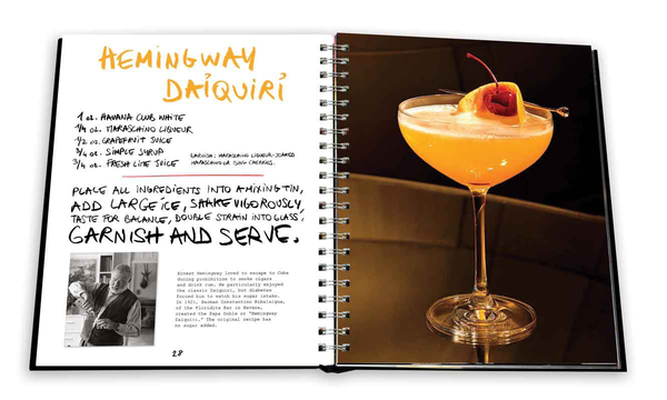 Бумажная книга «Celebrity Cocktails», автор Браян Ван Фландерн - фото №1