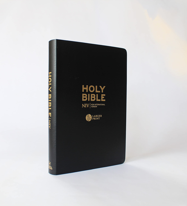 Бумажная книга «NIV Larger Print Black Leather Bible» - фото №1