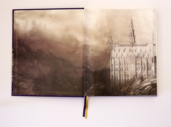 Бумажная книга «Harry Potter and the Philosopher’s Stone. Deluxe Illustrated Slipcase Edition », автор Джоан Роулинг - фото №1