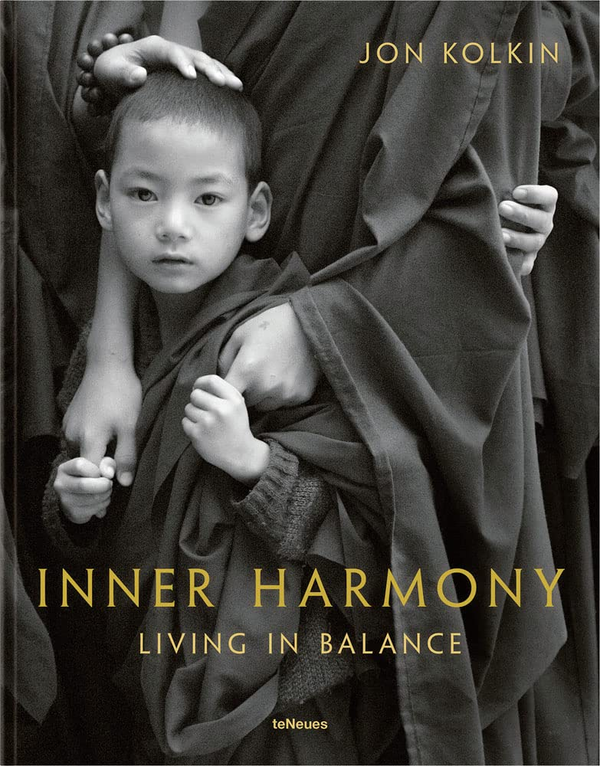Паперова книга «Inner Harmony. Living in Balance», автор Йон Колкін - фото №1