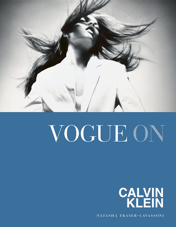 Паперова книга «Vogue on Calvin Klein», автор Наташа Фрейзер-Кавассоні - фото №1