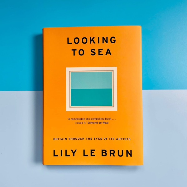 Бумажная книга «Looking to Sea. Britain Through the Eyes of its Artists», автор Лили ле Бран - фото №1