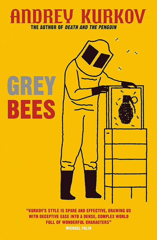 Бумажная книга «Grey Bees», автор Андрей Курков - фото №1