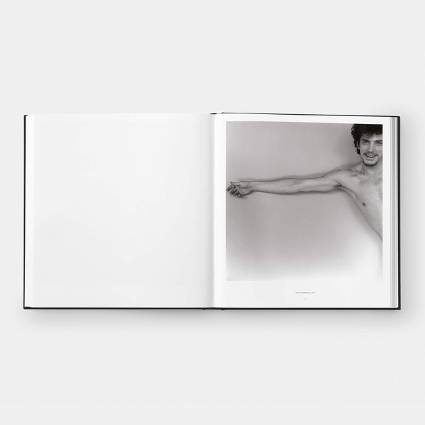 Бумажная книга «Robert Mapplethorpe» - фото №1