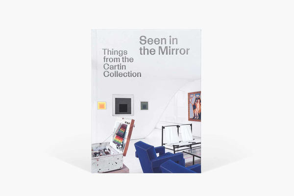 Бумажная книга «Seen in the Mirror. Things from the Cartin Collection», авторов Стивен Холмс, Люк Сайсон - фото №1