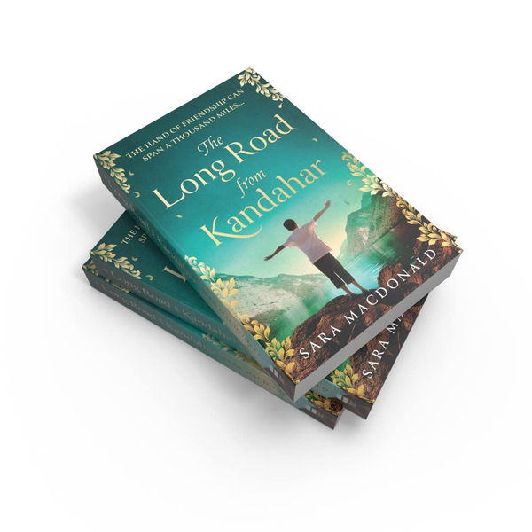 Бумажная книга «The Long Road from Kandahar», автор Сара Макдональд - фото №1