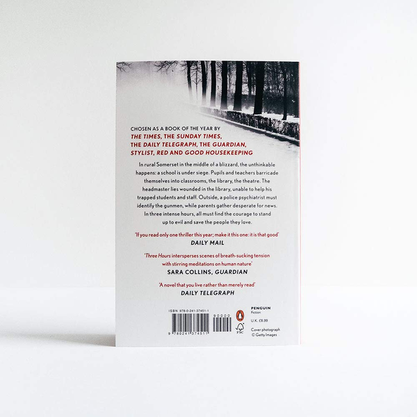 Паперова книга «Three Hours», автор Розамунд Лаптон - фото №1
