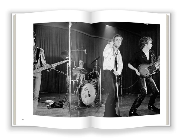 Бумажная книга «Spirit of 76. London Punk Eyewitness», автор Джон Ингэм - фото №1