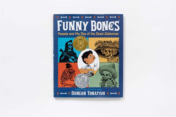 Бумажная книга «Funny Bones. Posada and His Day of the Dead Calaveras», автор Данкан Тонатью - фото №1