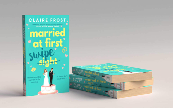 Паперова книга «Married at First Swipe», автор Клер Фрост - фото №1