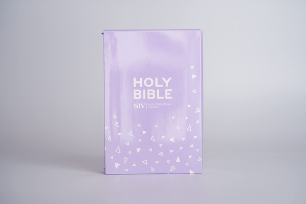 Бумажная книга «NIV Pocket Lilac Soft-tone Bible with Zip» - фото №1