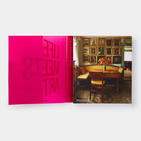 Бумажная книга «Life Meets Art: Inside the Homes of the World's Most Creative People» - фото №1