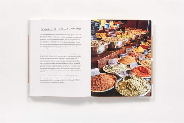 Паперова книга «Chelsea Market Makers. Recipes, Tips, and Techniques from the Artisans of New York's Premier Food Hall», авторів Майкл Філліпс, Крі ЛеФавур - фото №1