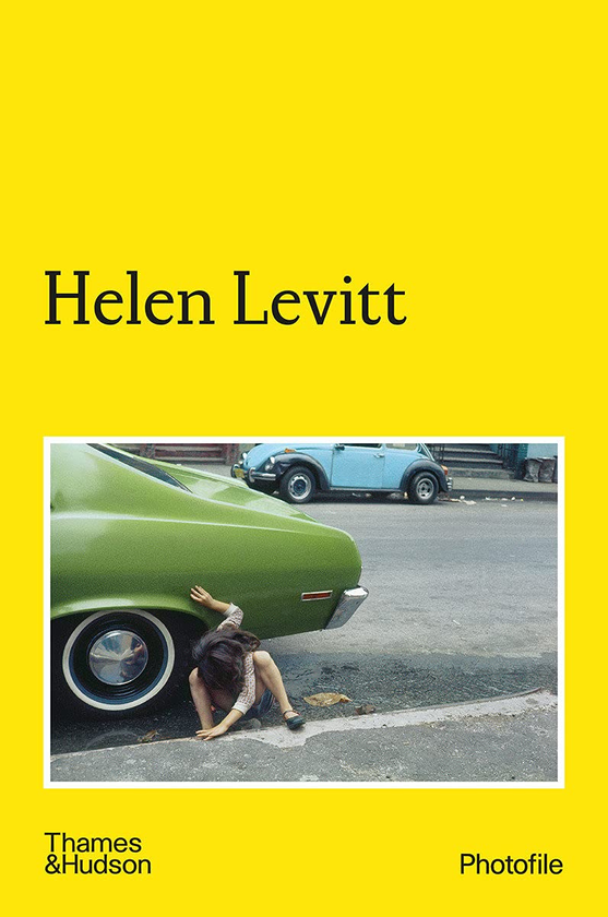 Бумажная книга «Helen Levitt», автор Жан-Франсуа Шеврье - фото №1