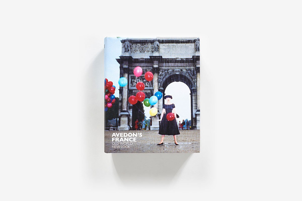 Бумажная книга «Avedon's France. Old World, New Look », автор Роберт Рубин - фото №1