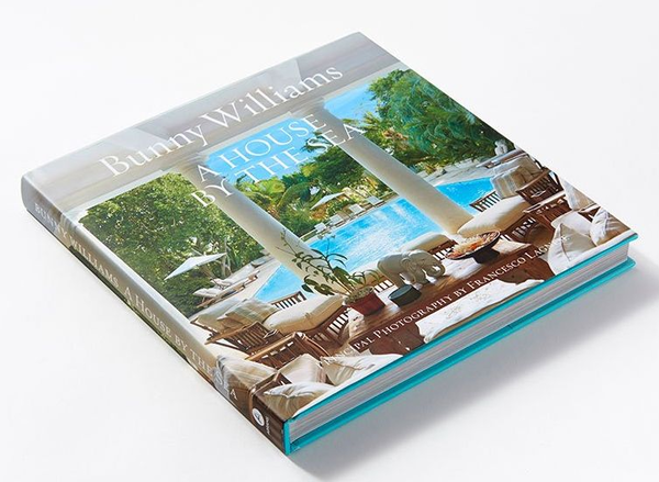 Бумажная книга «A House by the Sea», автор Банни Уильямс - фото №1