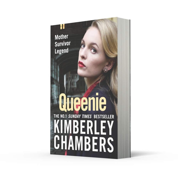 Паперова книга «Queenie», автор Кімберлі Чемберс - фото №1