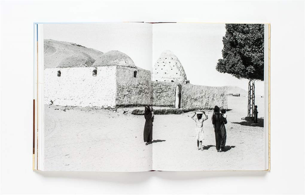 Бумажная книга «Hassan Fathy. Earth and Utopia», автор Виола Бертини - фото №1