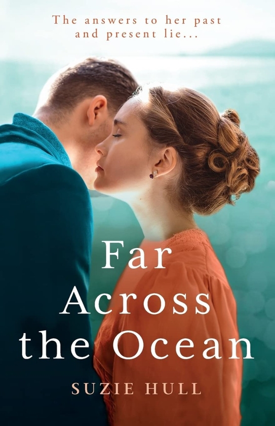 Бумажная книга «Far Across the Ocean», автор Сьюзи Халл - фото №1