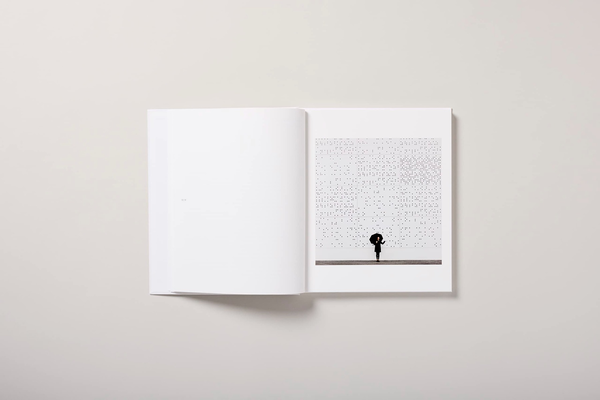 Бумажная книга «Happytecture», авторов Анна Девис, Даниель Руэда - фото №1