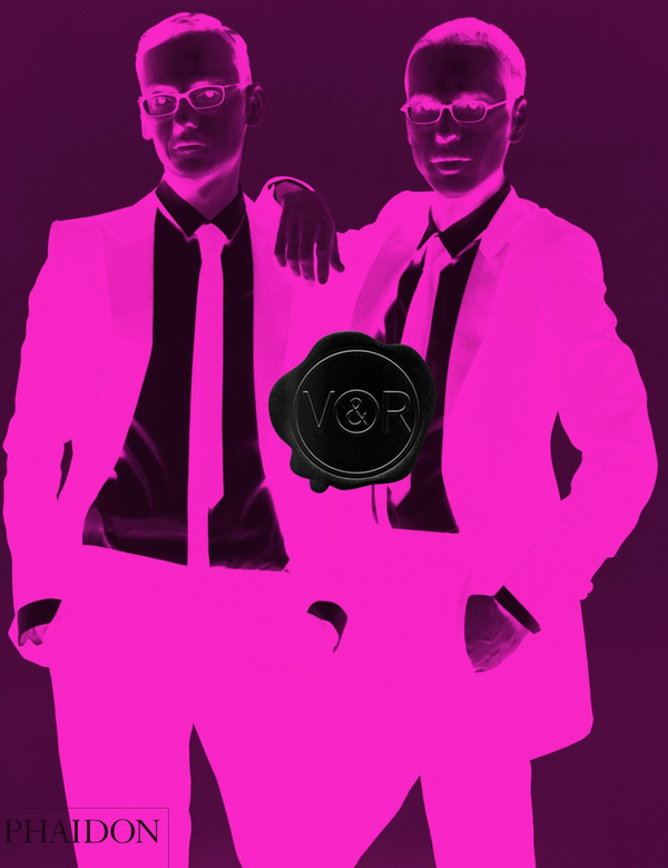 Паперова книга «Viktor&Rolf Cover Cover : Cover Cover», автор Ірма Бум - фото №1