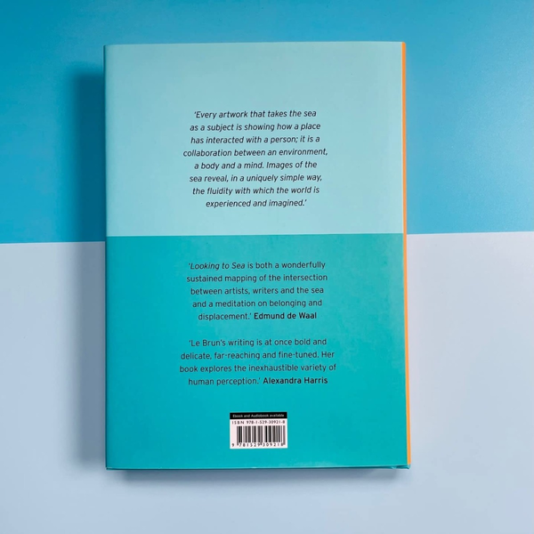 Бумажная книга «Looking to Sea. Britain Through the Eyes of its Artists», автор Лили ле Бран - фото №1