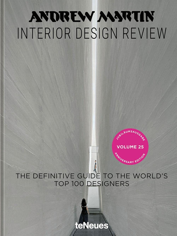 Паперова книга «Andrew Martin Interior Design Review. Volume 25. The Definitive Guide to the World's Top 100 Designers», автор Мартін Воллер - фото №1