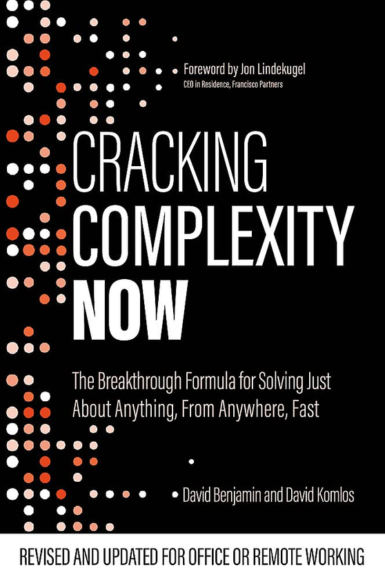 Паперова книга «Cracking Complexity Now», авторів Девід Комлос, Девід Бенджамін - фото №1