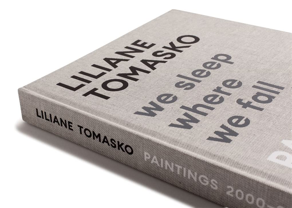 Бумажная книга «Liliane Tomasko. We Sleep Where We Fall. Paintings 2000-2020» - фото №1