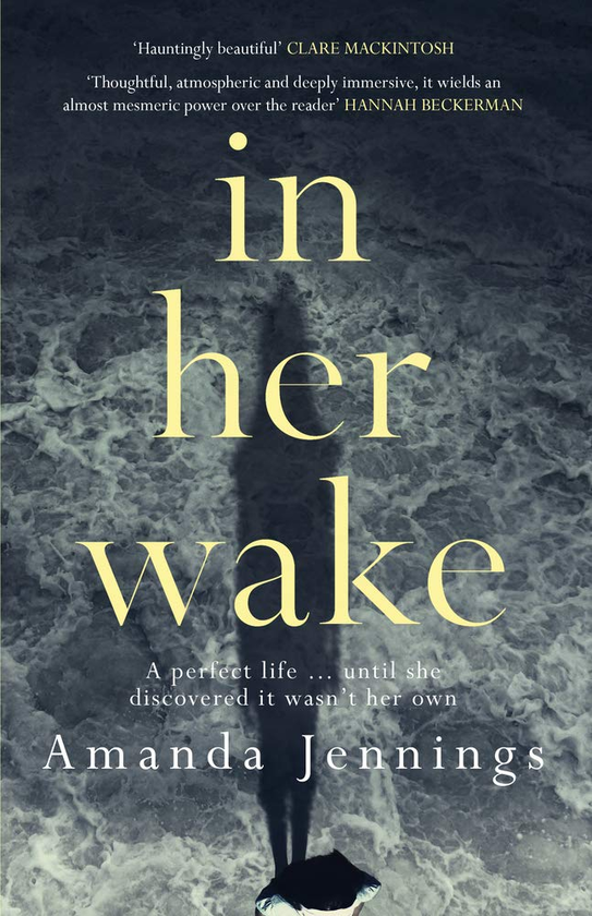 Бумажная книга «In Her Wake», автор Аманда Дженнингс - фото №1