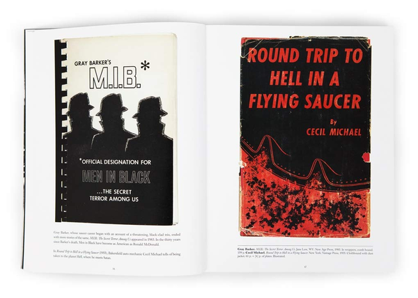 Бумажная книга «Flying Saucers Are Real!», автор Джек Вомак - фото №1