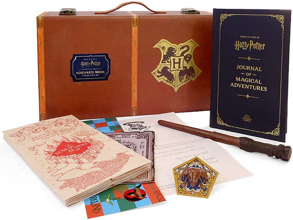 Бумажная книга «Harry Potter. Hogwarts Trunk Collectible Set», автор Дональд Лемке - фото №1