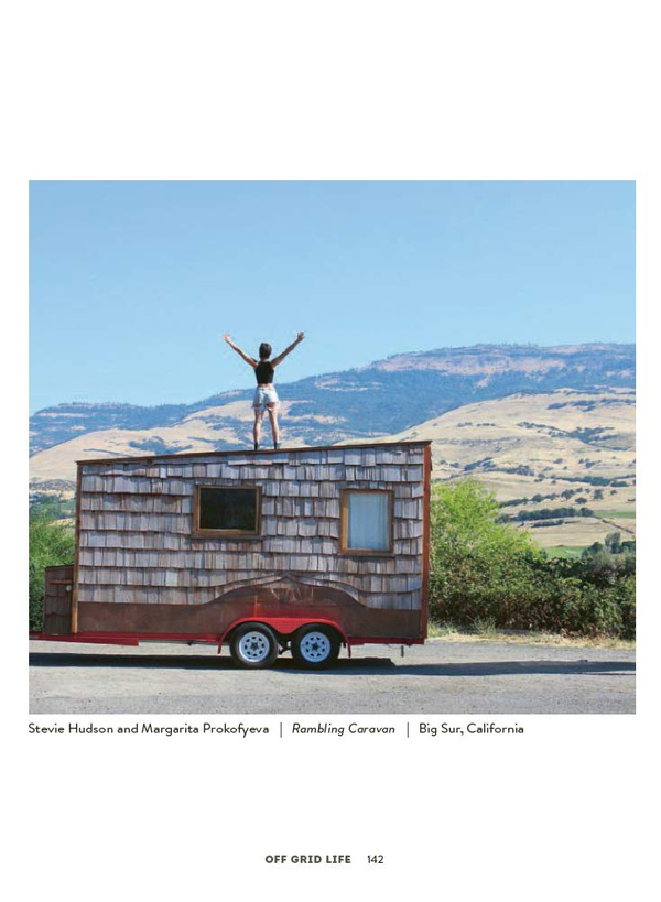 Бумажная книга «Off Grid Life. Your Ideal Home in the Middle of Nowhere», автор Фостер Хантингтон - фото №1