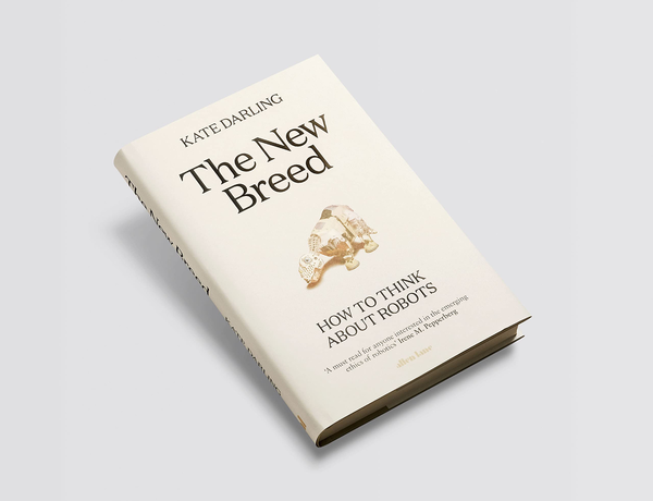 Бумажная книга «The New Breed. How to Think About Robots», автор Кейт Дарлинг - фото №1