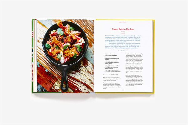 Бумажная книга «The Austin Cookbook: Recipes and Stories from Deep in the Heart of Texas», автор Пола Форбс - фото №1