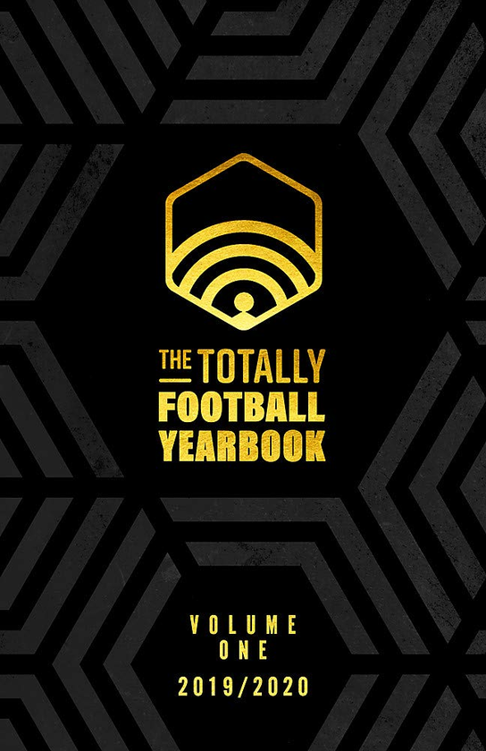 Паперова книга «The Totally Football Yearbook : From the team behind the hit podcast», автор Дeнiел Сторi - фото №1