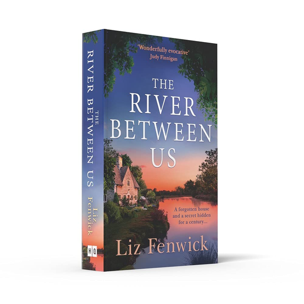 Паперова книга «The River Between Us», автор Ліз Фенвік - фото №1